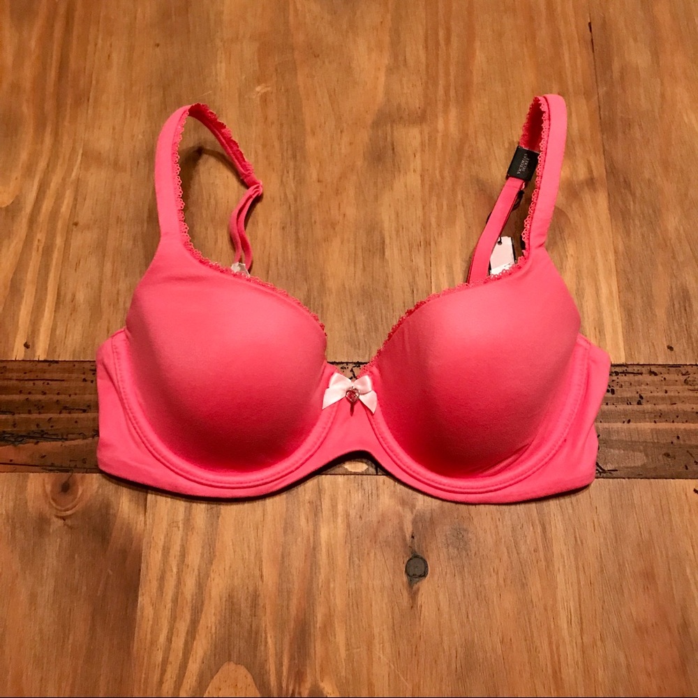 Victorias Secret Body By Victoria Demi Bra 32D